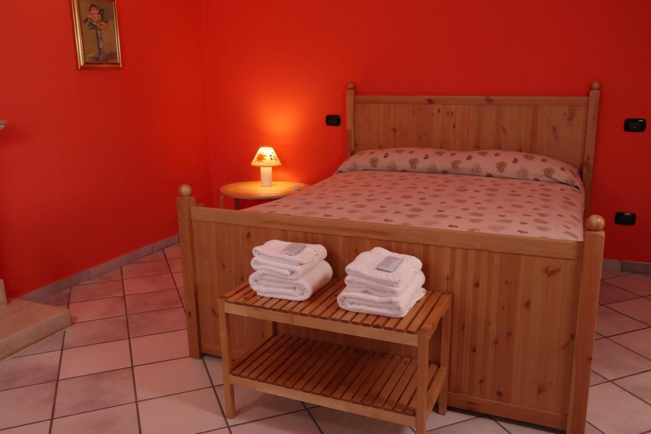 B&B La Casa Del Sole Controne Extérieur photo