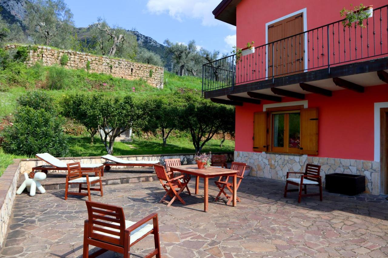 B&B La Casa Del Sole Controne Extérieur photo